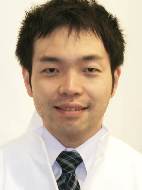 歯科医師 峯村英一郎